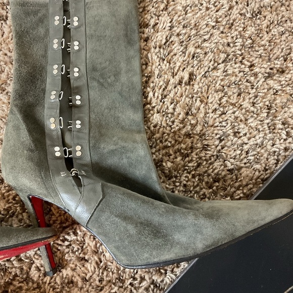 Christian Louboutin Gray Suede Knee-High Boots 38.5 - Picture 14 of 16